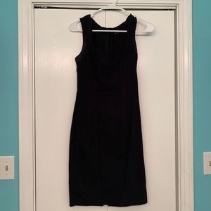 Classy dress! Great work dress